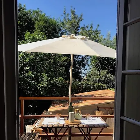Duplex With Vintage Decor, Private Garden Terrace *