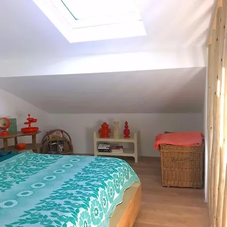 Duplex With Vintage Decor, Private Garden Terrace Hyeres
